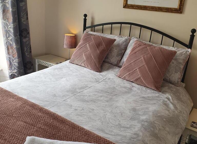 Pendyffryn Manor Bed & Breakfast