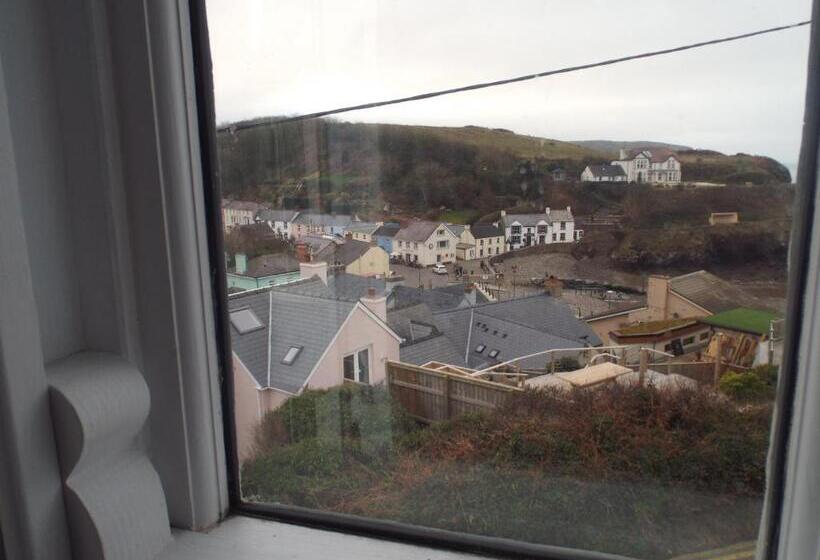 Pendyffryn Manor Bed & Breakfast