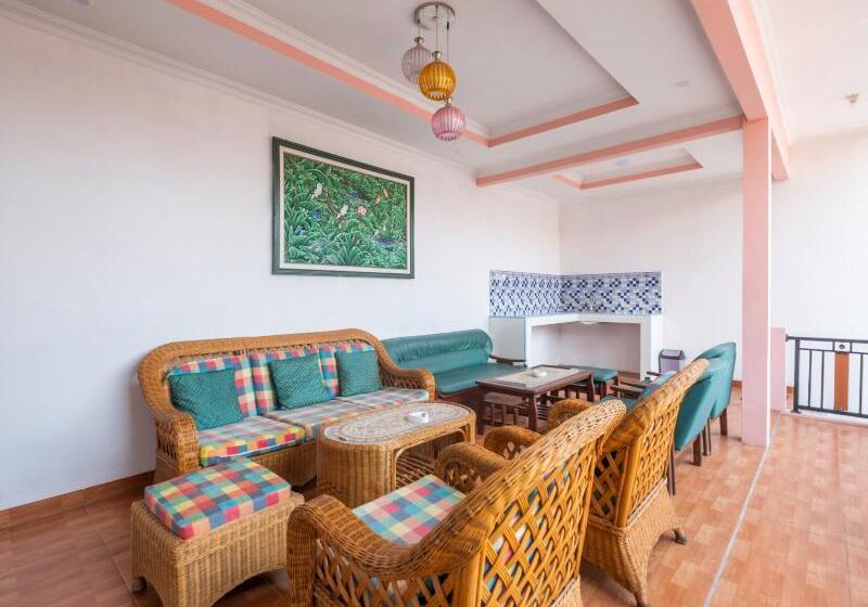 Общежитие Capital O 1541 Puri Cikole Asri