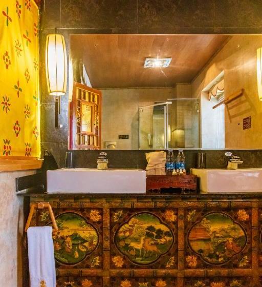 هتل Floral  Lincang Boutique