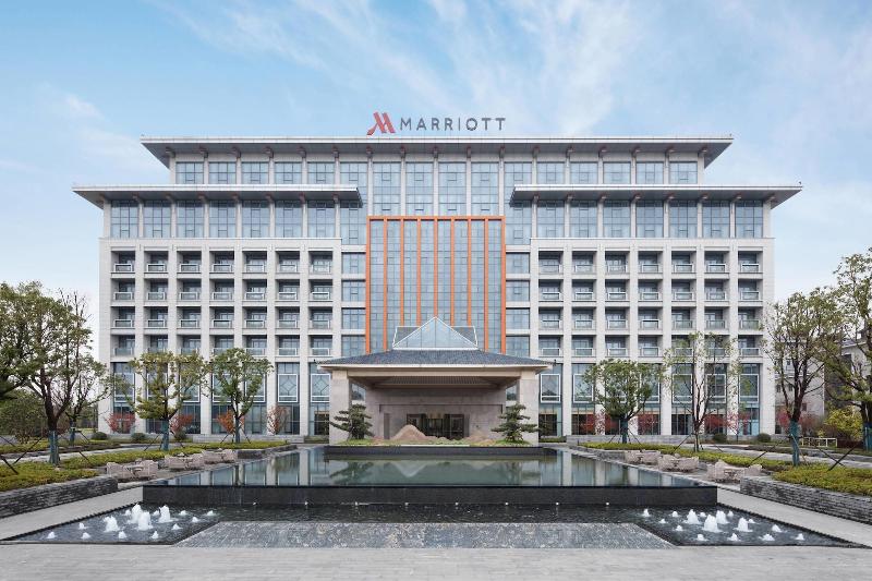 هتل Courtyard By Marriott Wuxi Lihu Lake