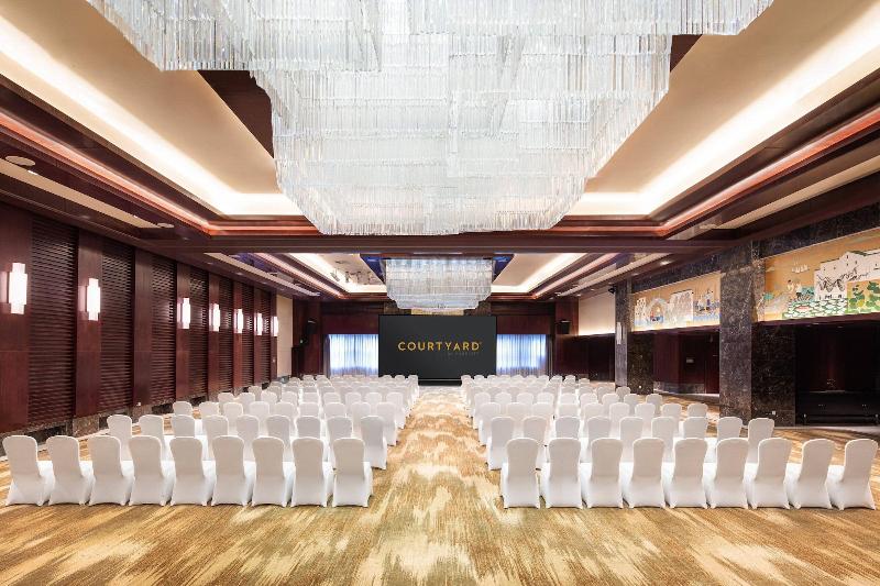 هتل Courtyard By Marriott Wuxi Lihu Lake