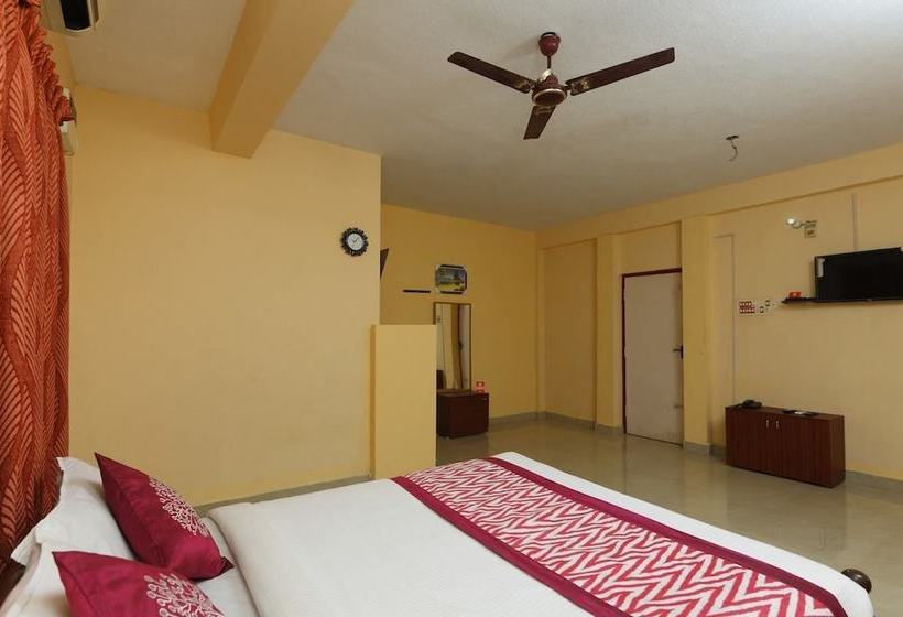 Hotel Maxiprime  Manapakkam