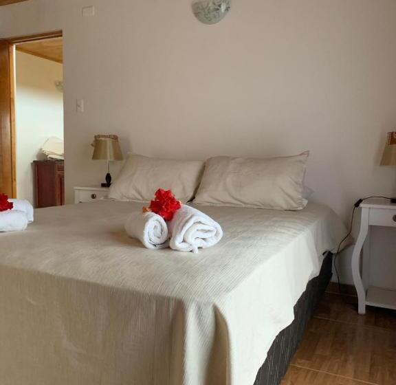 호텔 Teanehi Bed & Breakfast