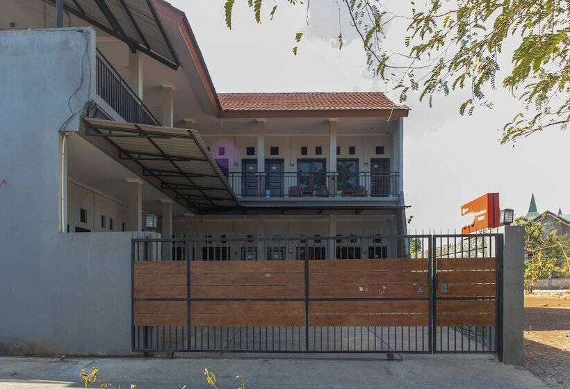 호텔 The Kost Tdm 2 By Oyo Rooms