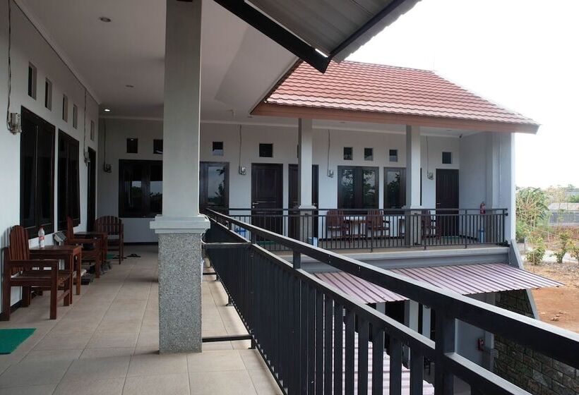 هتل The Kost Tdm 2 By Oyo Rooms