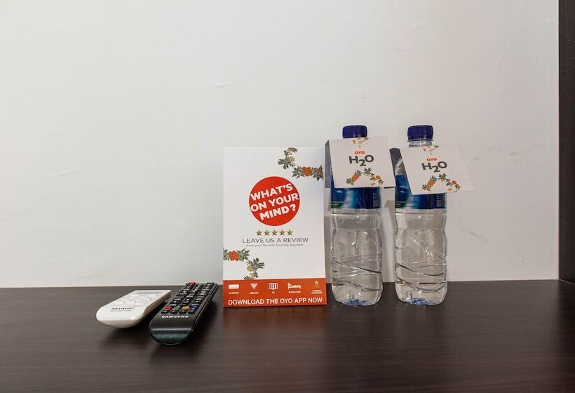 호텔 The Kost Tdm 2 By Oyo Rooms