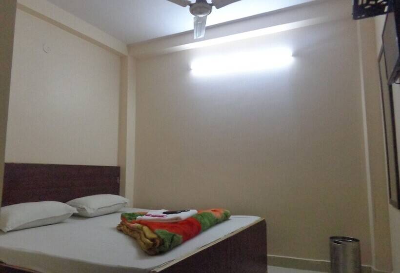 膳宿费 Sri Sai Inn