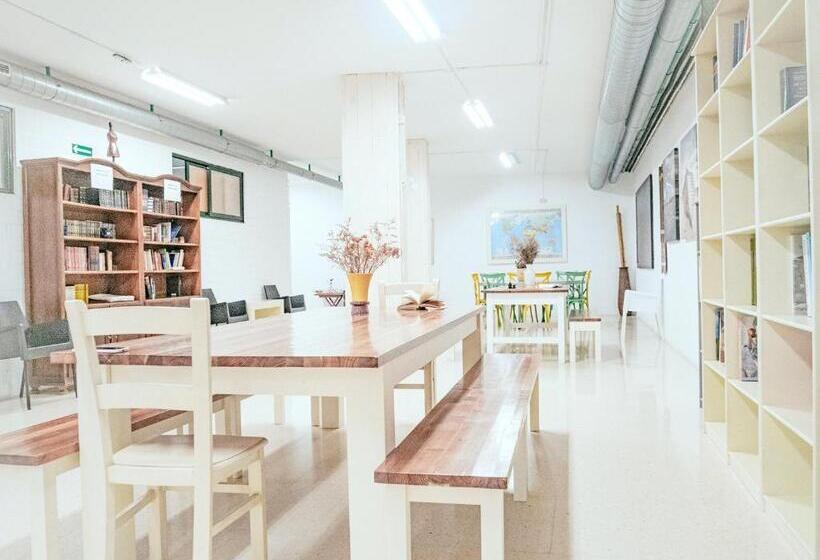 Albergue Aloxa Hostel