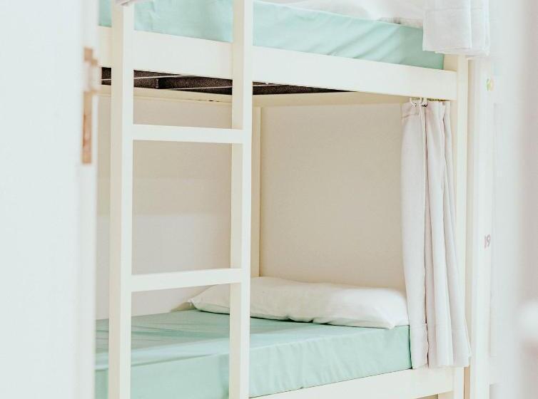 Albergue Aloxa Hostel