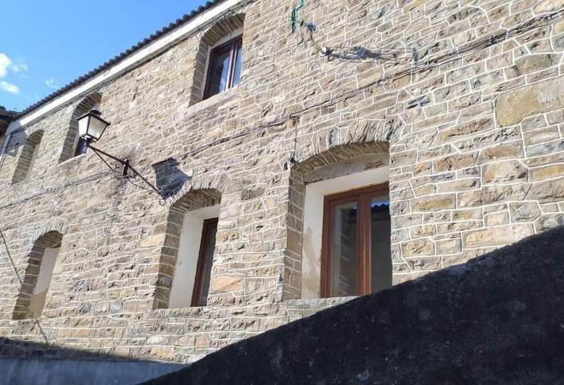 Albergue Casa De Broto