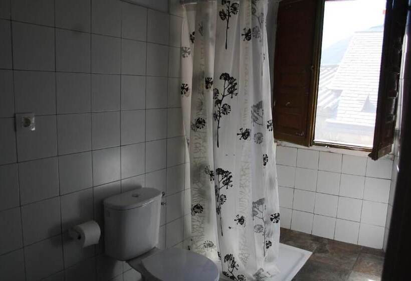 Albergue Casa De Broto