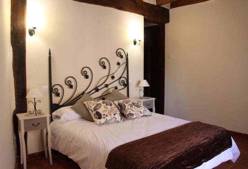 הוסטל Posada Rural La Piñorra