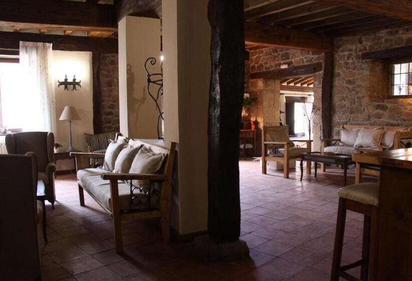 הוסטל Posada Rural La Piñorra