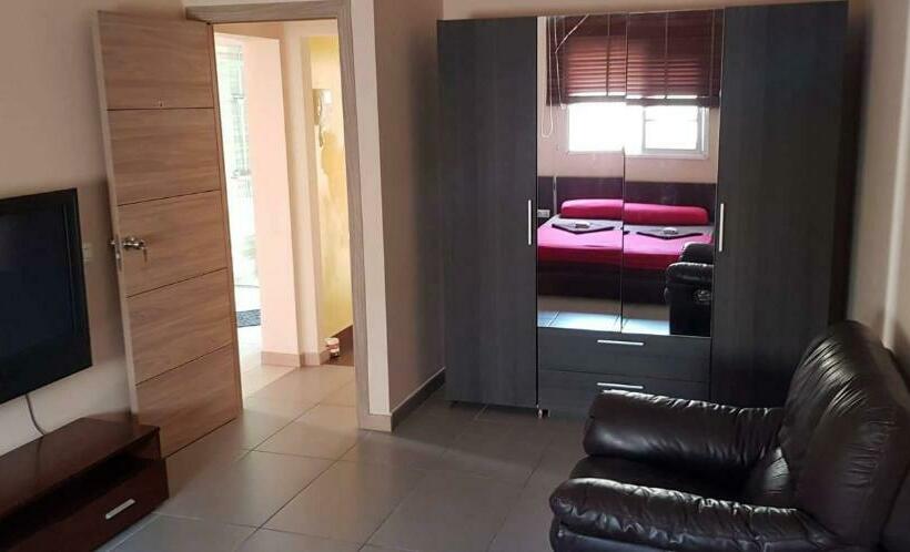 Flora B&b Rooms In Privat Home