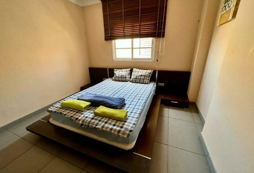 Flora B&b Rooms In Privat Home