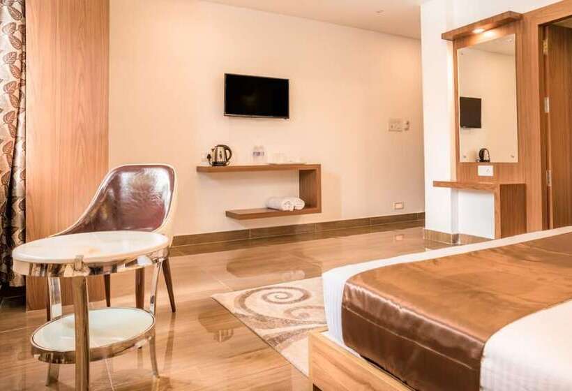 Hotel Grand Paradise