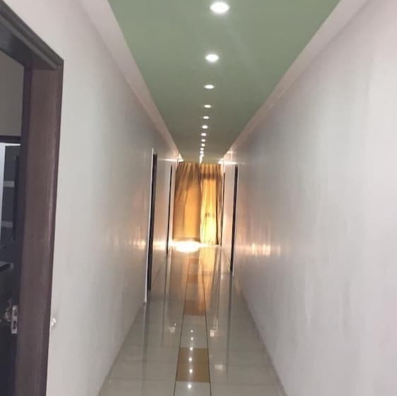 Отель Green Castle