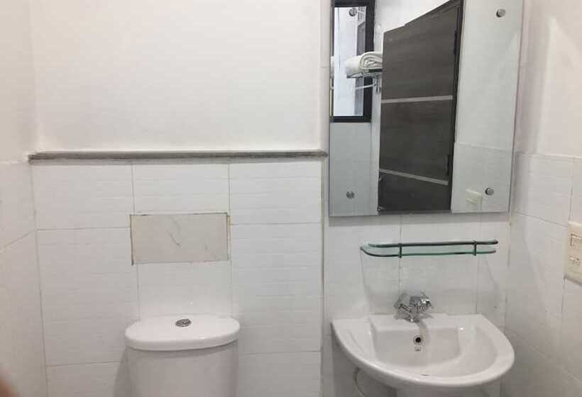 Отель Green Castle