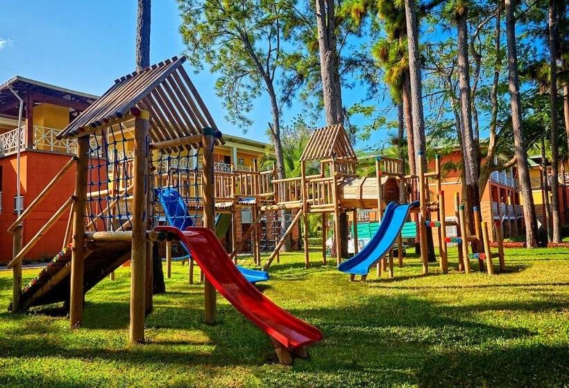 בית מלון כפרי Royal Decameron Panama Plus All Inclusive