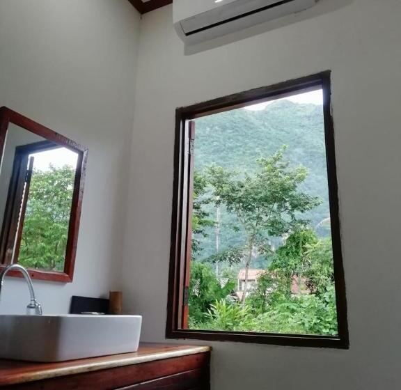 ペンション Nam Ou View Villa