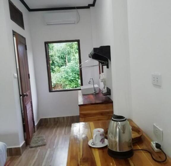 ペンション Nam Ou View Villa