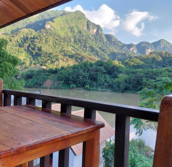 ペンション Nam Ou View Villa