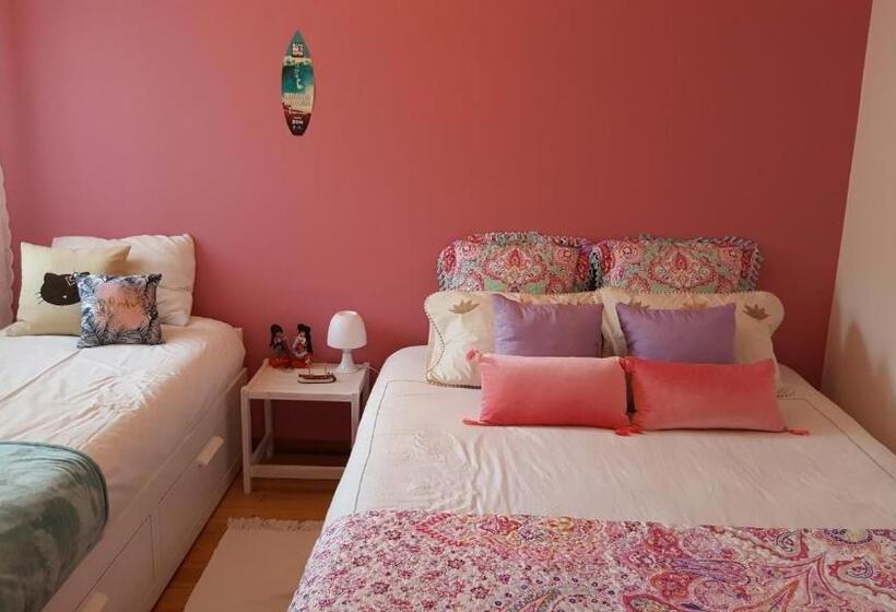 Общежитие Caparica Surf Villa