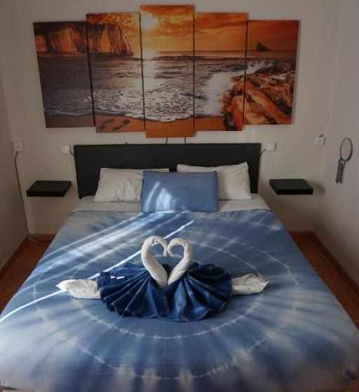فندق صغير Guesthouse Namaste Central Rooms Valencia  Adults Only