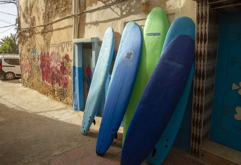 مبيت وإفطار Amayour Surf Hostel