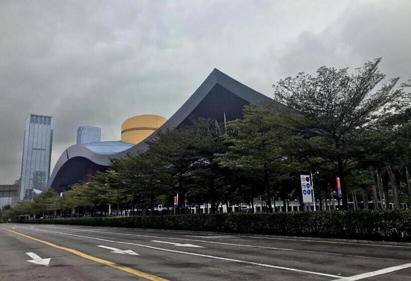 호텔 7 Days Inn Shenzhen Huaqiang Science Museum Metro Station