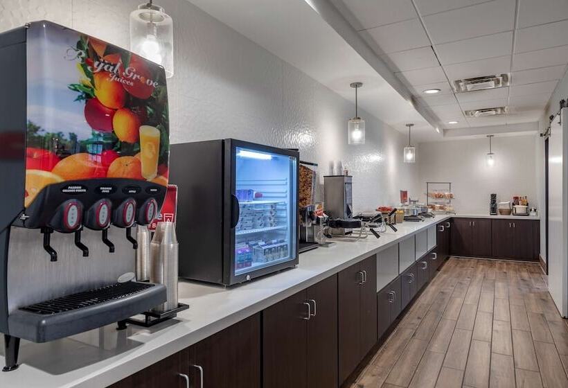 ホテル Best Western Plus Desert View Inn & Suites