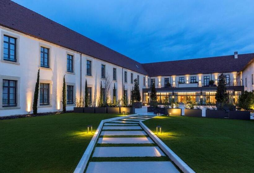 호텔 Hôtel & Spa Les Sept Fontaines Best Western Premier