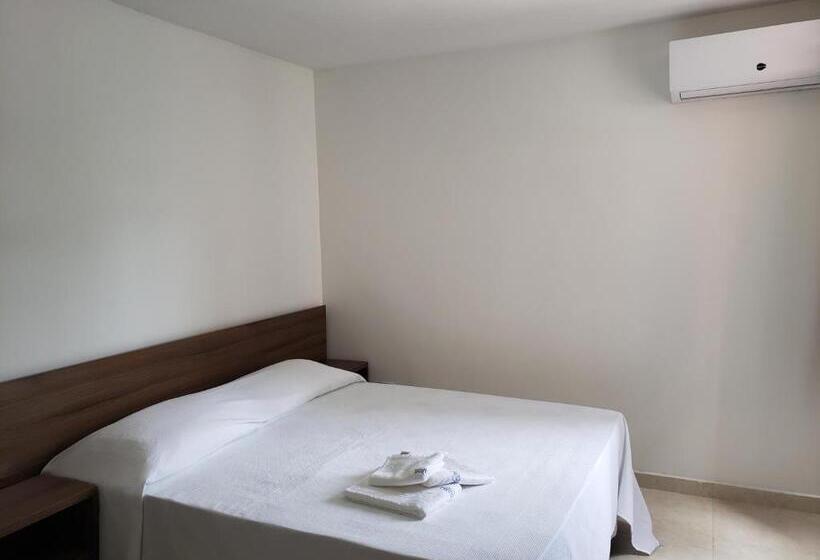 בית מלון כפרי Executive Plaza