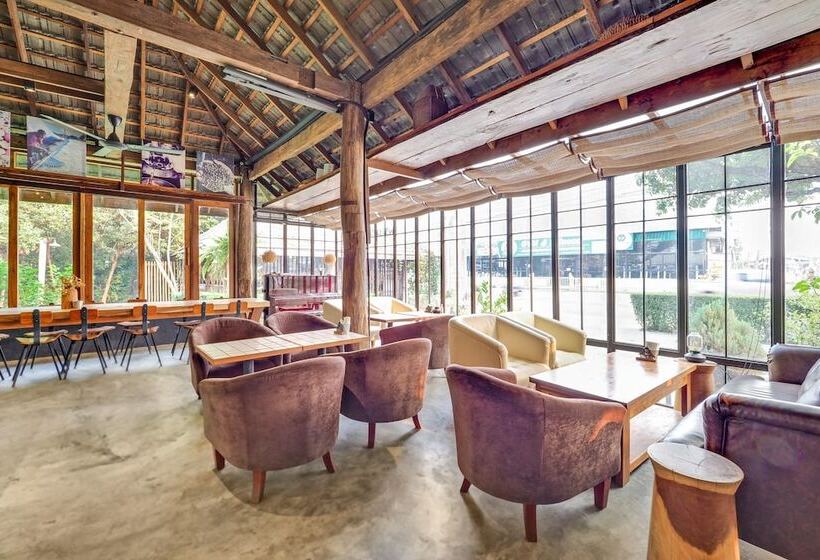 호텔 Ngeeb Bed & Breakfast