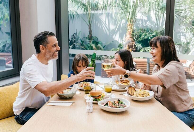 Novotel Perth Murray Street