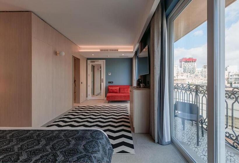 هتل 123 Mainstreet Boutique