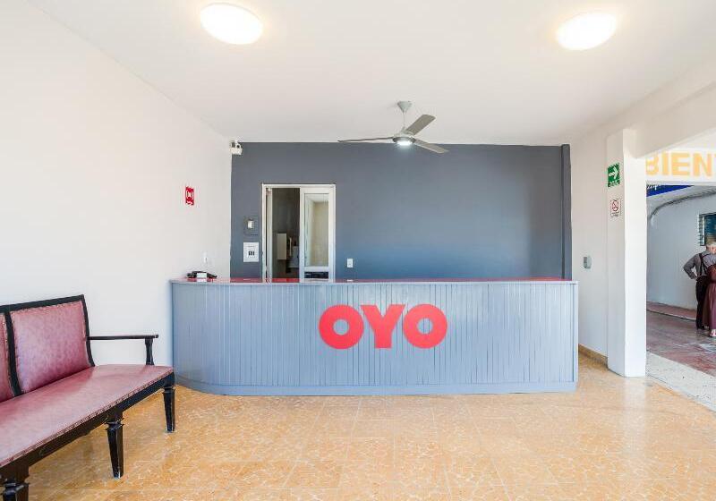 هتل Oyo  Cristal