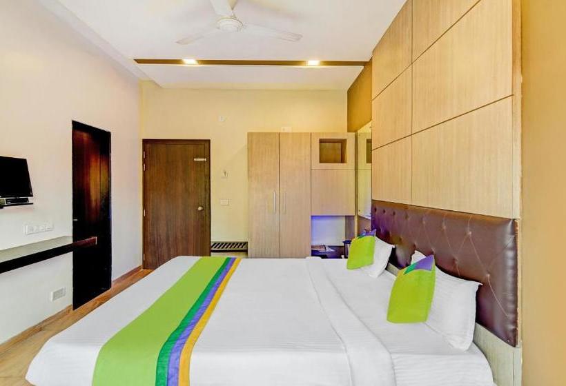 هتل Treebo Trip Signature Inn Lonavala