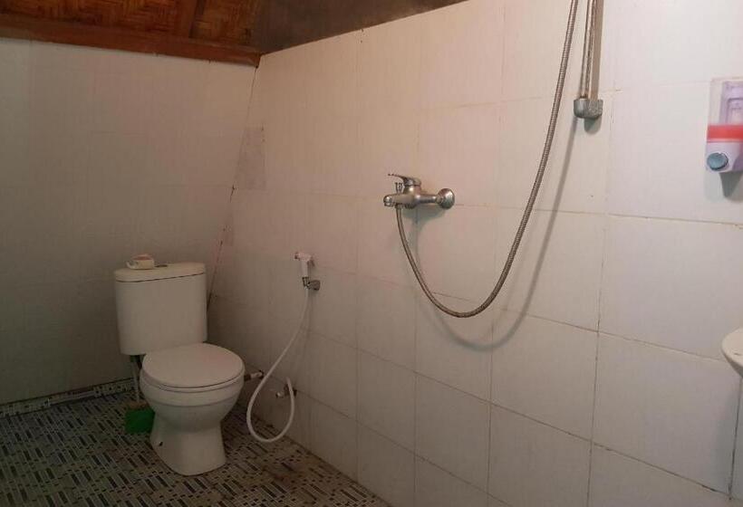 호텔 Villa Alam Flores Komodo Labuan Bajo Mitra Reddoorz