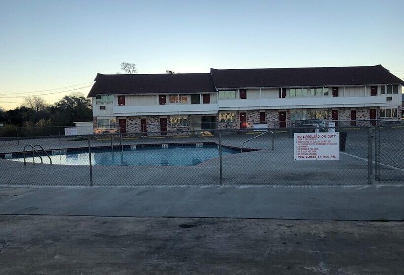 汽车旅馆  Royal Inn