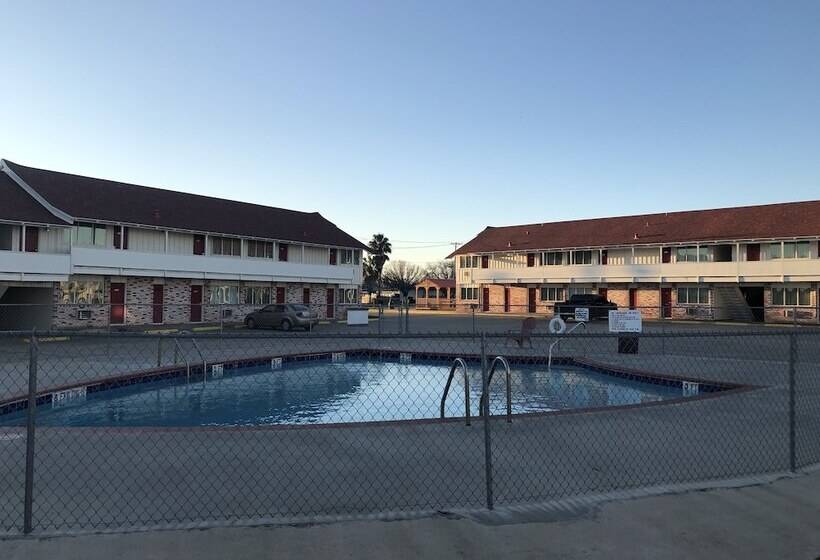 汽车旅馆  Royal Inn