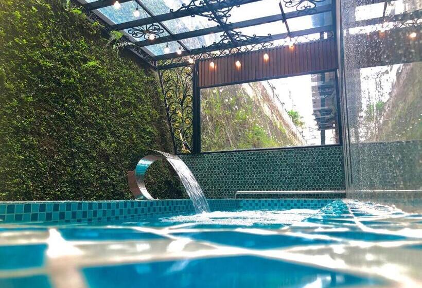 Bbq Hostel Ha Long 2