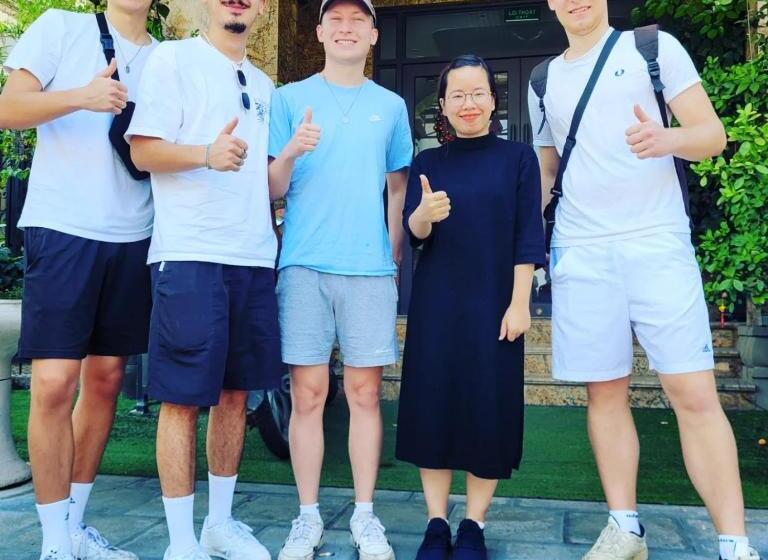 Bbq Hostel Ha Long 2