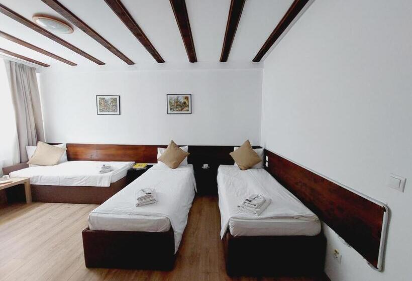 تختخواب و صبحانه Confort Inn