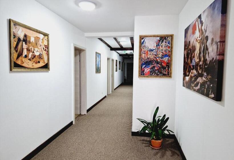 ベッドアンドブレックファースト Confort Inn