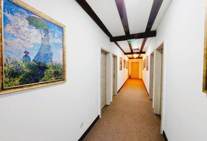 ベッドアンドブレックファースト Confort Inn