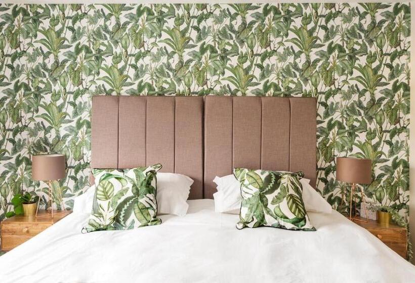 مبيت وإفطار The Fromeway