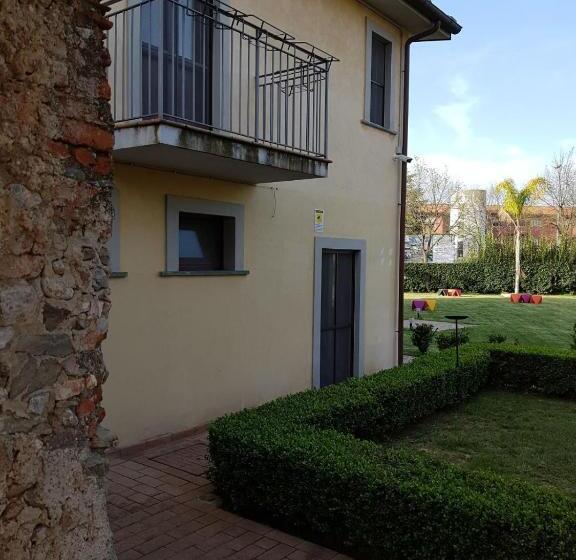 هتل Giardini Del Novecento