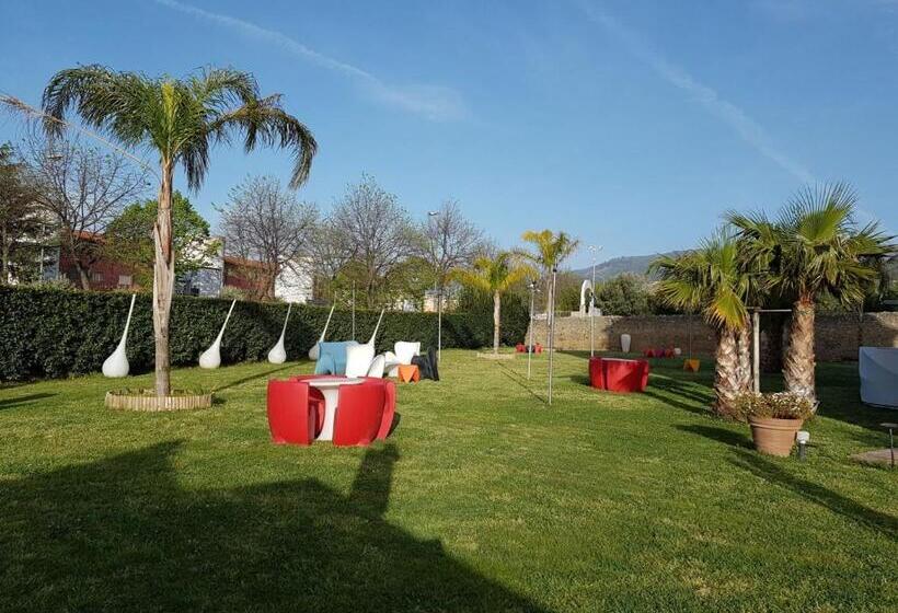 هتل Giardini Del Novecento